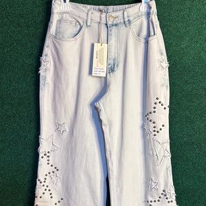 🔥090 NWT BlueVelvet Star Patch/Stud Stretch Washed Denim Jeans